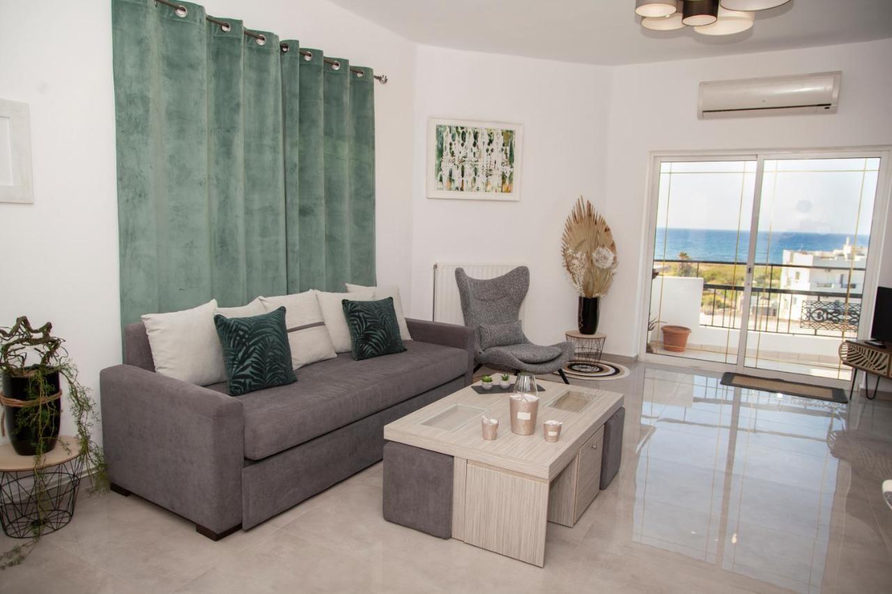 Meraki Beautiful Apartment Near The Sea Gazi Bagian luar foto